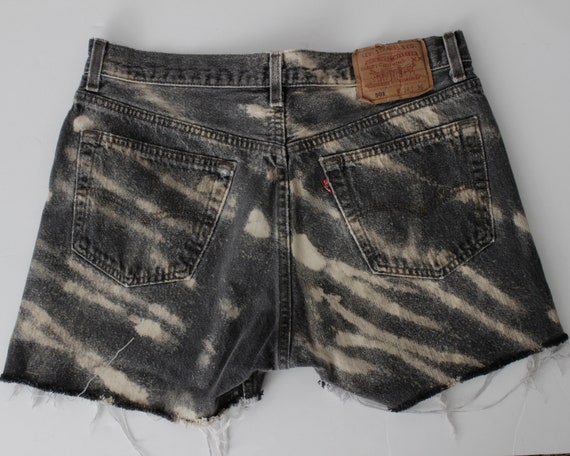 Vintage 90s Levi's Shorts Cut Off 501 Acid Wash B… - image 7