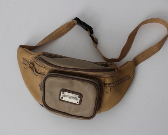 Vintage 90s Fanny Pack Leather Beige Tan East Spo… - image 1