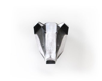 Maschera di tasso - Maschera di carta stampata - Finta tassidermia - Cappello di animale in carta riciclata ecologica - Kit artigianale di maschere di carta - Divertente arte murale del bosco