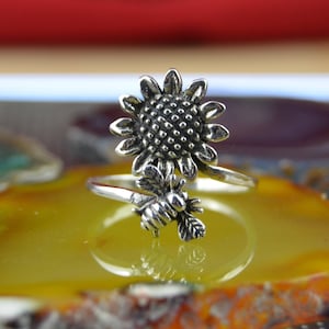 Viral 925 Sterling Silver Bee & Sunflower Adjustable Ring, Sizes 6-9