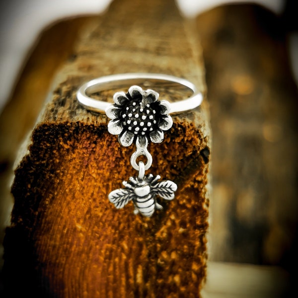 Sterling Silver Sunflower and Dangle Bumble Bee Ring Charm