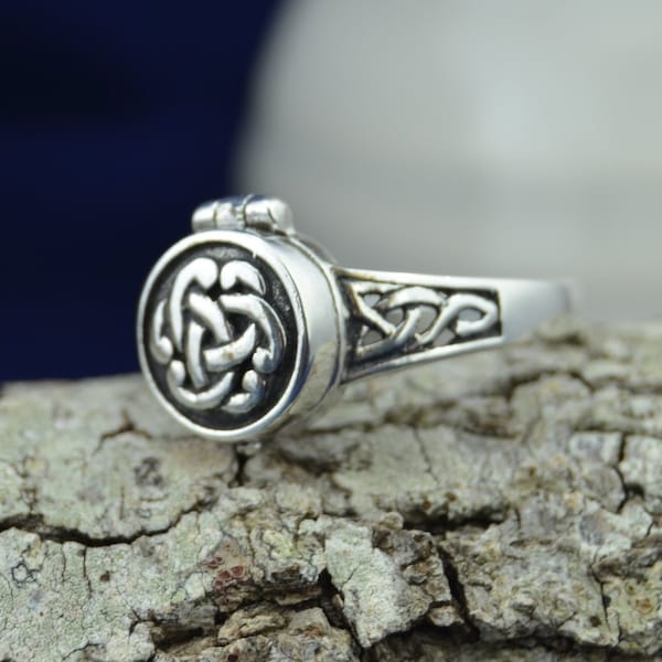 Celtic poison pillbox sterling silver ring