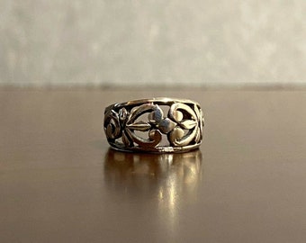 Celtic Heart Earring Cuff • Sterling Silver • Intricate Flourish Design