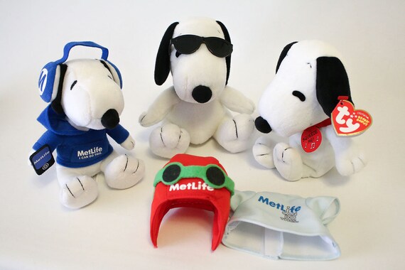snoopy beanie baby