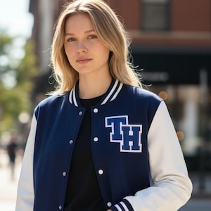 Raben Letterman Jacke One Tree Hill Replik Varsity Jacke Geschenk für OTH Fan Convention Outfit Nathan Scott Lucas Scott Basketball Shirt
