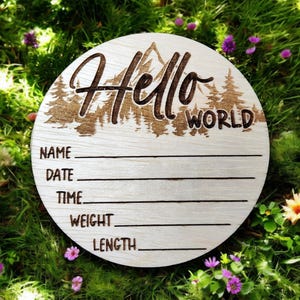 Letrero de madera de bienvenida "Hola Mundo Bebé" con montañas y árboles, anuncio de nacimiento en el bosque para fotografía, regalo para baby shower, accesorios para fotos de bebé