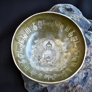 10 Inch Hand Hammered Tibetan Singing Bowl – Buddha Etched Meditation Sound Healing Tool