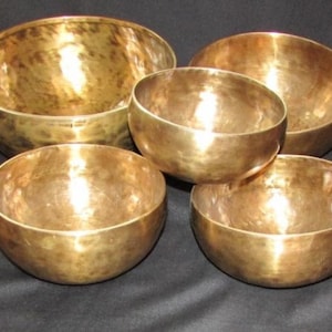 Chakra Tuned Singing Bowl Set: Handcrafted in Nepal, Meditation Bowls