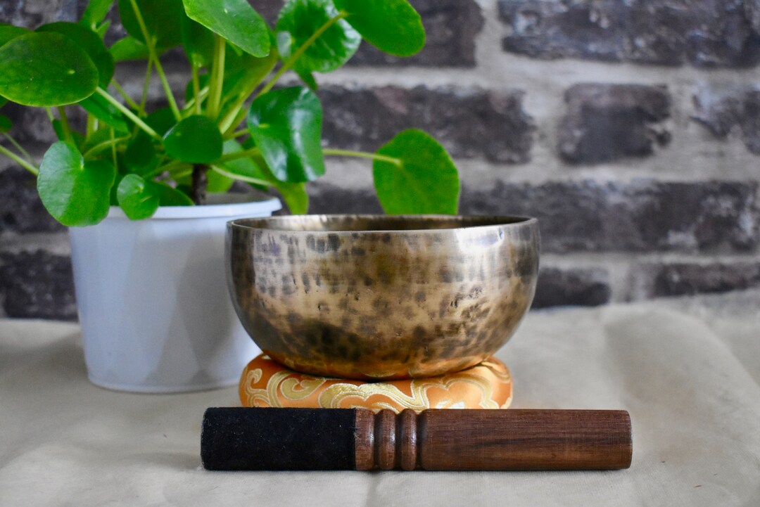 6 Sound Therapy Grade Singing Bowl Deep Vibrations Handhammered