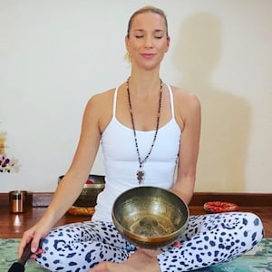 9&#39;&#39; Premium Singing Bowl – Tara Carving – Handcrafted in Nepal for Meditation & Healing Sound- Free Shipping