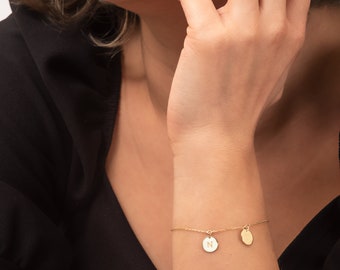 14K Solid Gold Custom Initial Bracelet, Children's Initials Tag Bracelet for Mom, Dainty Disc Charm Bracelet, Personalized Mother's Gift
