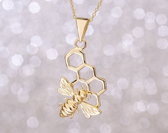 Honeycomb and Bee Gold Necklace, Bee on Honeycomb 14k 18k Solid Gold Necklace, HoneyComb Bee Pendant Necklace is a Great Valentine’s Gift.