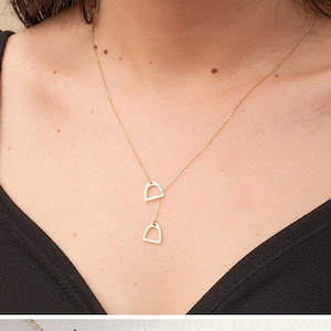 Podwójny strzemię koń Lariat naszyjnik 14K 18K lite złoto, strzemię Lariat naszyjnik z zawieszką na szczęście, siodło strzemię koń biżuteria, prezenty dla koni