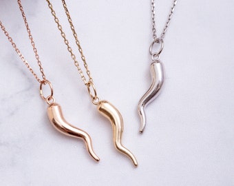 Italian Horn Pendant Necklace in 14K 18K Real Solid Gold Rose White 3 Sizes Italian Amulet Necklace Layering Cornicello Jewelry for Husband