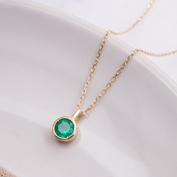 14K 18K Solid Gold Round Cut Genuine Emerald Necklace, Bezel Dainty Pendant Necklace, Round Emerald Natural Stone Necklace, Gift for Mothers