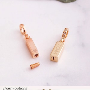 Colgante de urna de oro macizo de 14 k y 18 k con 4 barras laterales para collar o pulsera, dije de cenizas de cremación con inicial grabada personalizada, compatible con pulseras europeas