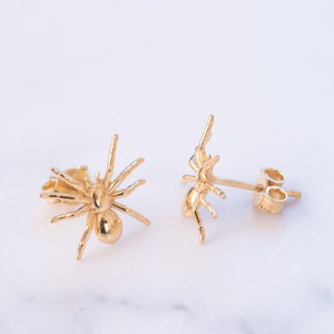 14K 18K Real Gold Spider Screwback Earrings, Spooky Creepy Stud Gold Earring, Halloween Spider Earrings Great Gift For Women, Christmas Gift