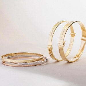 2mm 3mm 4mm 6mm 8mm Width 14K Solid Gold Bangle Bracelet, Custom Engraved Hinged Personalized Oval Bangle, Stacking Gold Cuff Gift For Her