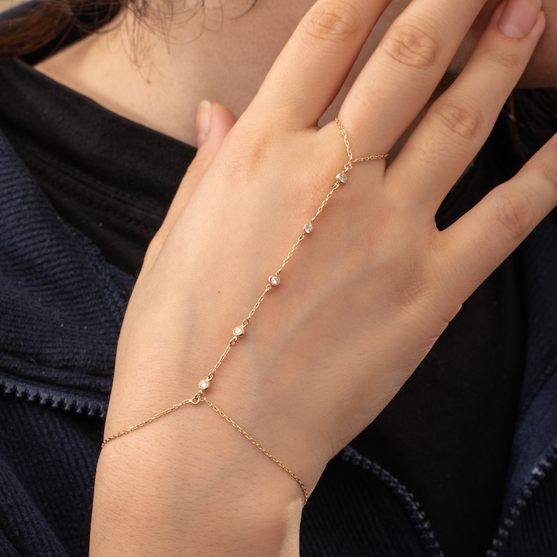 14K 18K Solid Gold Diamond or Cubic Zirconia Slave Bracelet, Solid Gold Chain Gold Ring Bracelet, Hand Ring Gold Handlet Bracelet zdjęcie 4