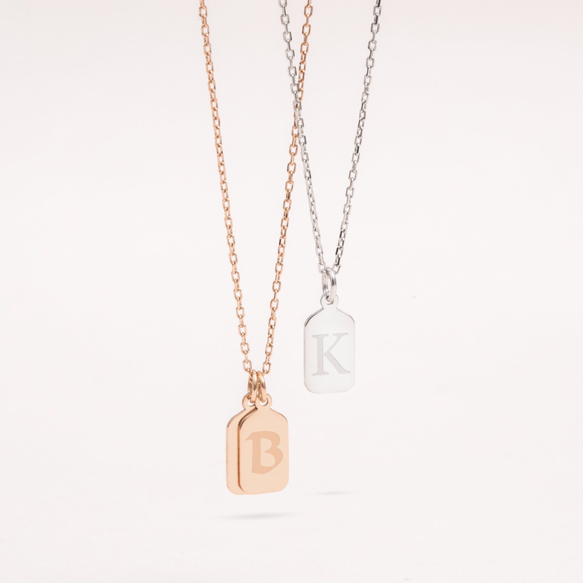 Personalisierte Tiny Bar Tag Halskette 14k 18k SOLID Gold, Vertikale Bars Benutzerdefinierte Initialen Name Buchstaben Gravierte Minimalist Tag Anhänger Mom Geschenk