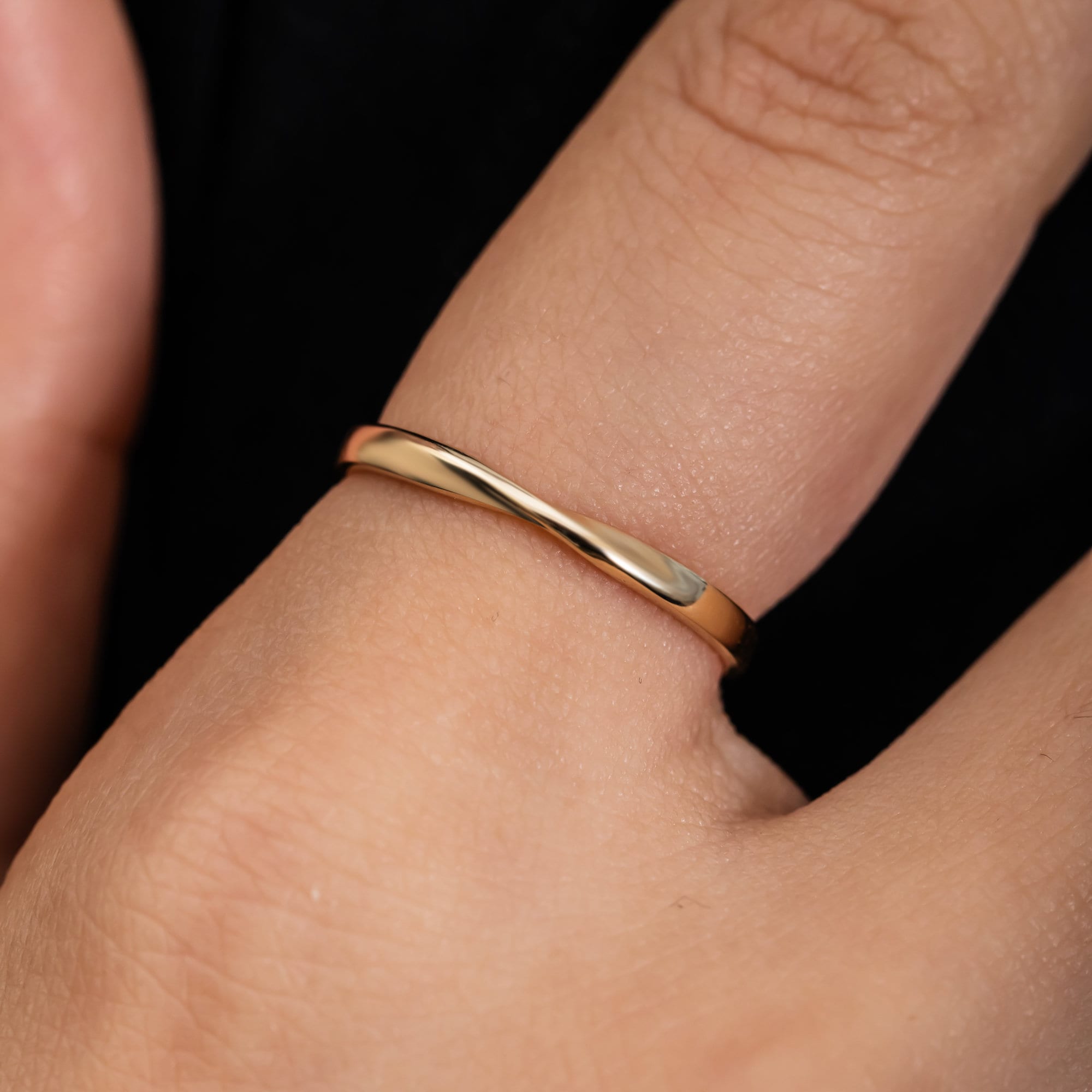 Personalized Matching Mobius 14K 18K Solid Gold Ring, Dainty Couple Wedding Band Promise Ring, Thin Gold Mobius Engagement Stacking Ring