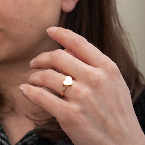 Custom Engrave Memorial Heart Urn Ring, Heart Shaped Mourning Ring, 14K 18K Solid Gold Ash Holder Heart Ring, CZ & Diamond Heart Urn Jewelry image 4