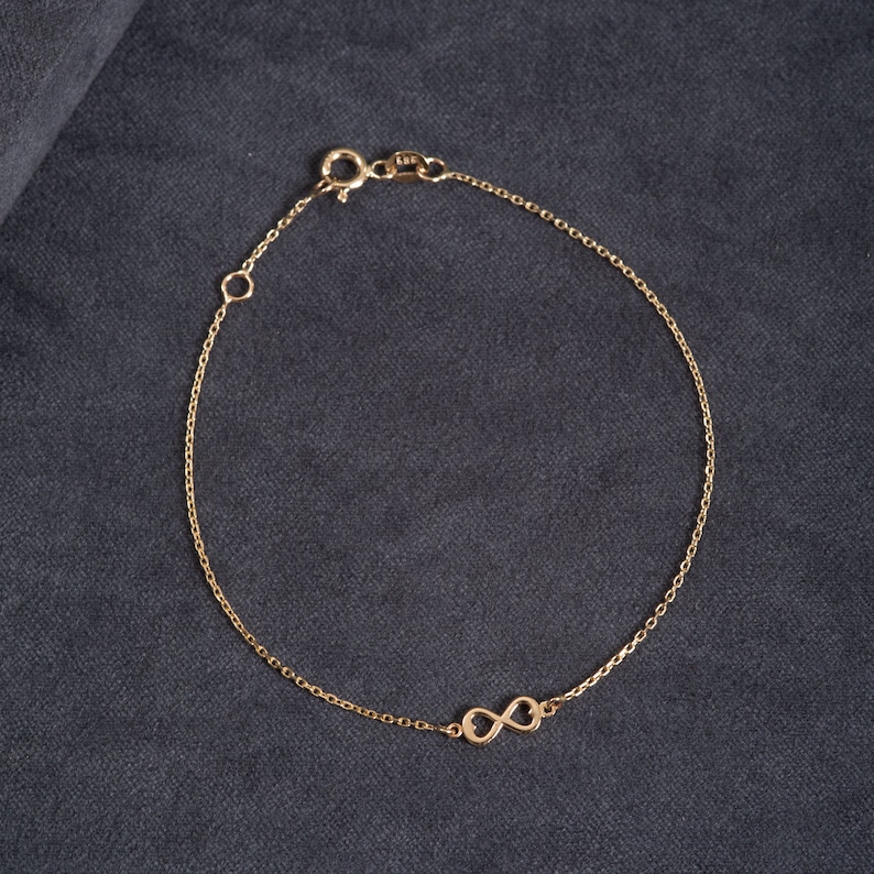 Gift For Mom Tiny 14k 18k Solid Gold Infinity Bracelet Endless Love Bracelet Gift For Her Dainty Heart Infinity Charm Gold Bracelet