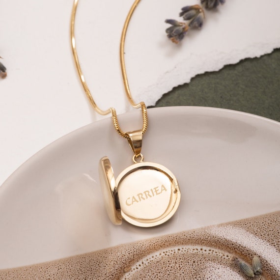 14K Solid Yellow Gold Round Locket 