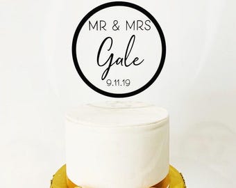 Mr and Mrs Cake Topper -Mr and Mrs Topper/Wedding Cake Topper/Wedding Topper/Personalised Wedding Cake Topper/Customised wedding cake