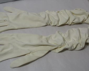 Vintage Ladies Off-White Fabric 15" Opera Evening Prom Gloves 1960's
