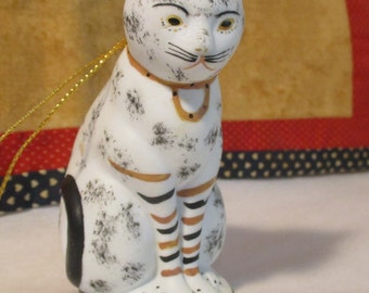 1993 MMA Metropolitan Museum of Art Fancy Cat Ornament Figurine