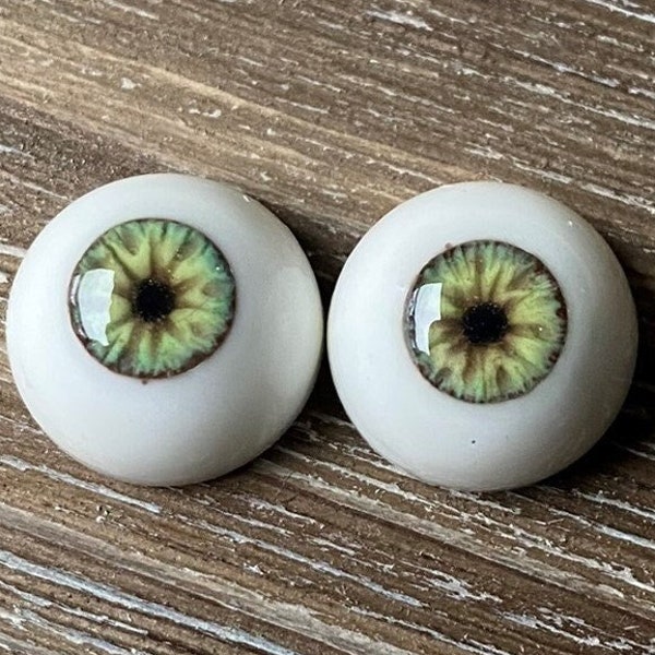 Handmade Realistic BJD Resin Eyes, Green 16mm, 14mm, 12mm, 10mm Normal Iris, In stock, Ready to ship