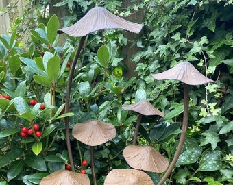 Rusty Mushroom Metal Garden Stake - Curvy Decoration Plant Bed Sculpture Support