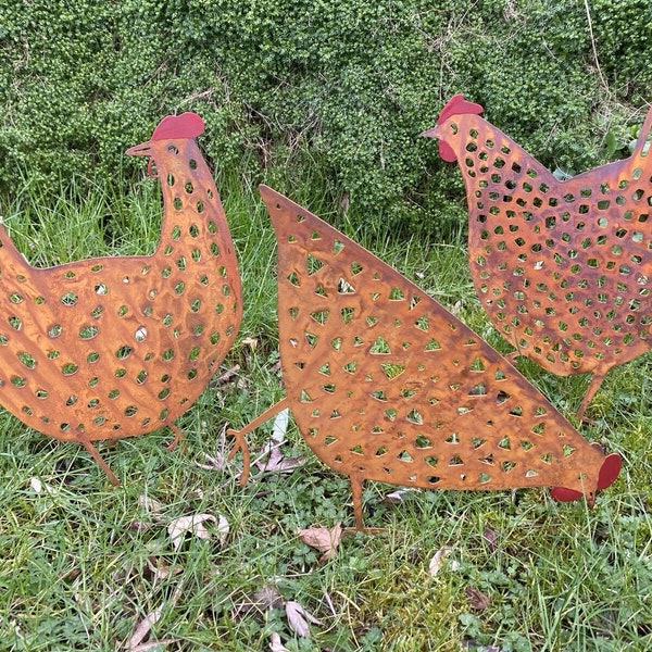 Set 3 Rusty Hen Metal Garden Stake Decoration | Chicken Grass Plant Bed Ornament