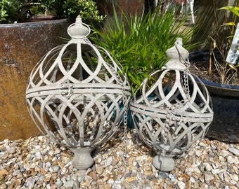 2 x Grey Metal Hanging Plant Orbs Metal Garden Decoration