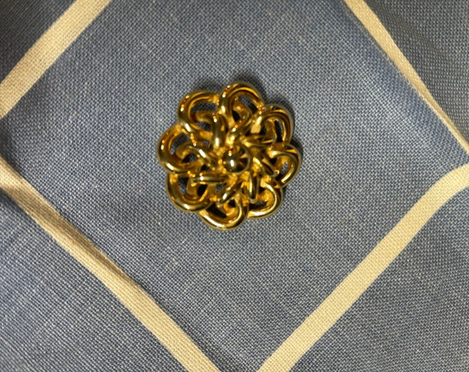 Vintage Monet Gold Tone Brooch