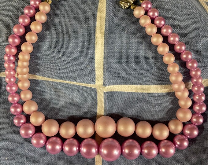 Vintage Two Tone Pink Faux Pearl Necklace