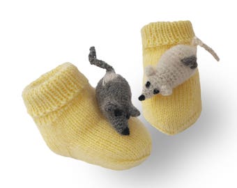 Baby socks Knitted booties Fun Mice socks Baby shower Cute mouse  Yellow handmade socks