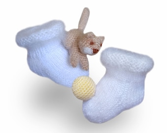 Baby wool socks Hand Knitted Fun Kitten booties Baby shower gift Baby gift