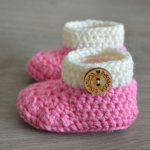 Rosa off weiß Gehäkelte Babyschuhe - Gehäkelte Babyschuhe - Rosa Babyschuhe - Neugeborenenschuhe Farbblocking - Häkelschuhe Babyschuhe - Schuhe Mädchen