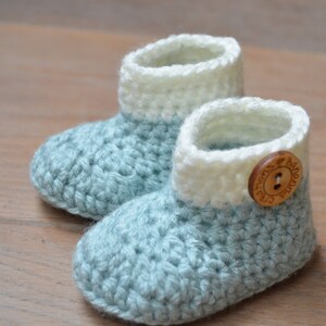 Crochet baby booties Light mint green shoes Pregnancy announcement grandparents Baby shoes Baby shower gift Christmas gift baby image 3