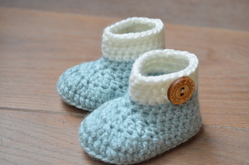Crochet baby booties Light mint green shoes Pregnancy announcement grandparents Baby shoes Baby shower gift Christmas gift baby image 3