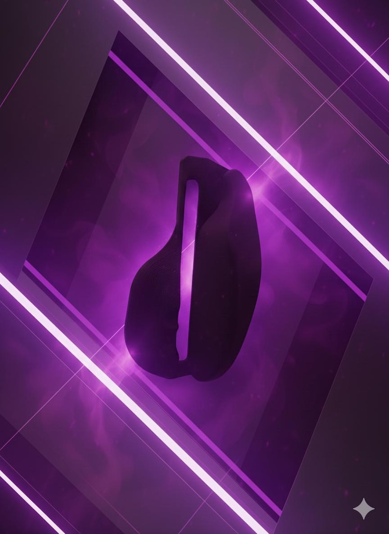 Pode incluir: Arte digital abstrata com uma forma escura e org&acirc;nica com uma faixa vertical roxa brilhante. A forma &eacute; definida contra um fundo geom&eacute;trico de linhas de n&eacute;on roxas e brancas, criando uma est&eacute;tica futurista.