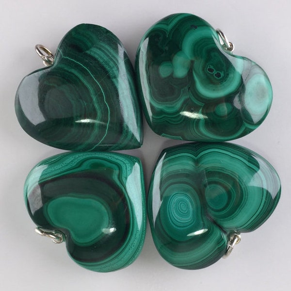 Malachite Heart Necklace - Malachite -Heart Pendant -Green -Heart Necklace -Protection -Confidence -Crystal Healing -Valentines - 2-3cm -001