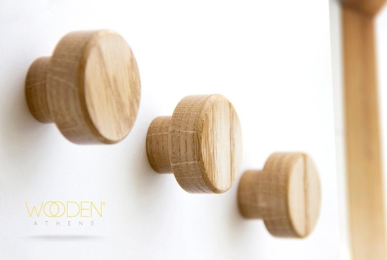 GANCHOS DE PARED // Round Oak, de WoodenAthens Cuélgalo imagen 1