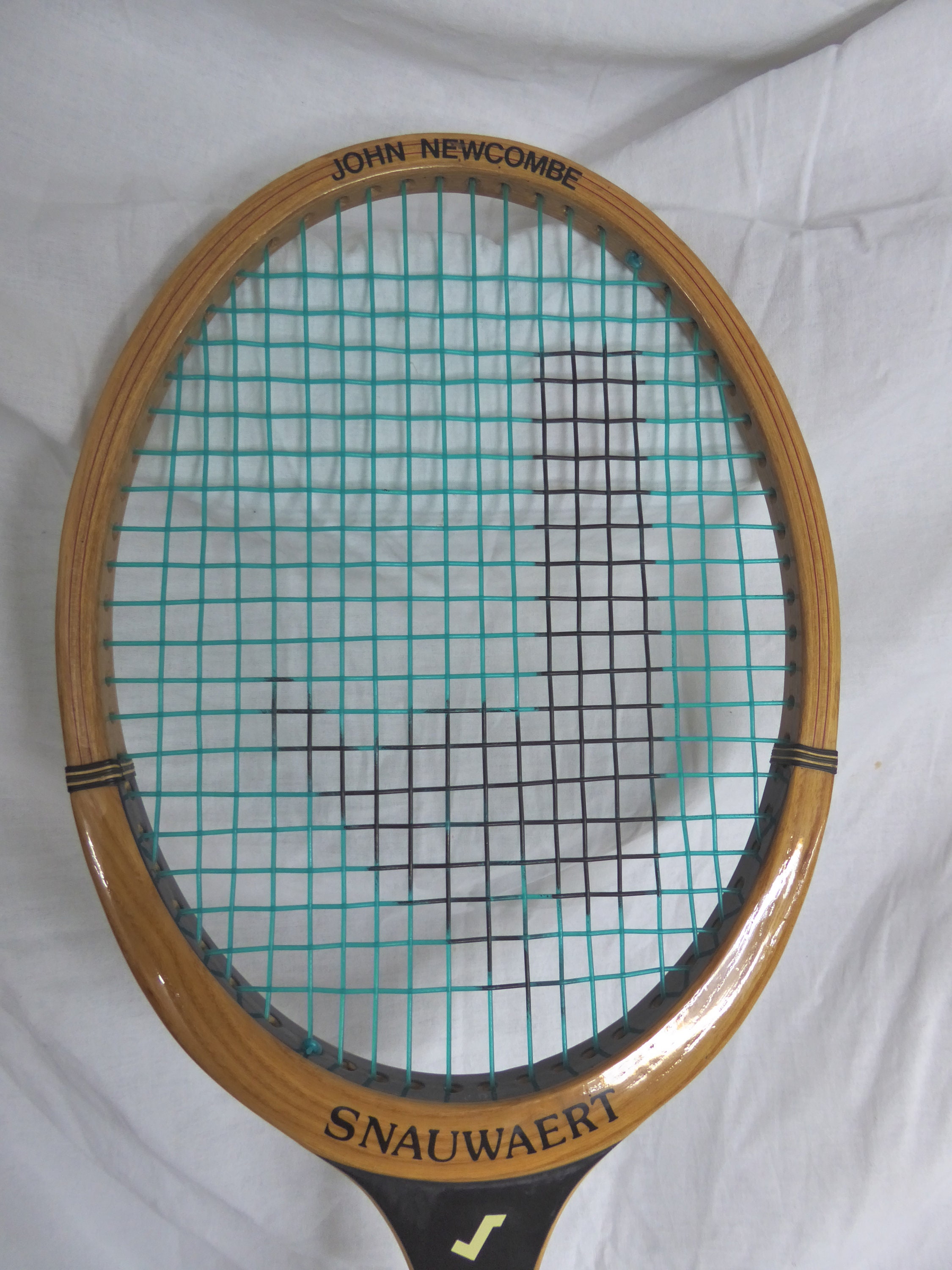 Raquette De Tennis Vintage Snauwaert John Newcombe – Bois – 4 1/2 – Neuve Belgique