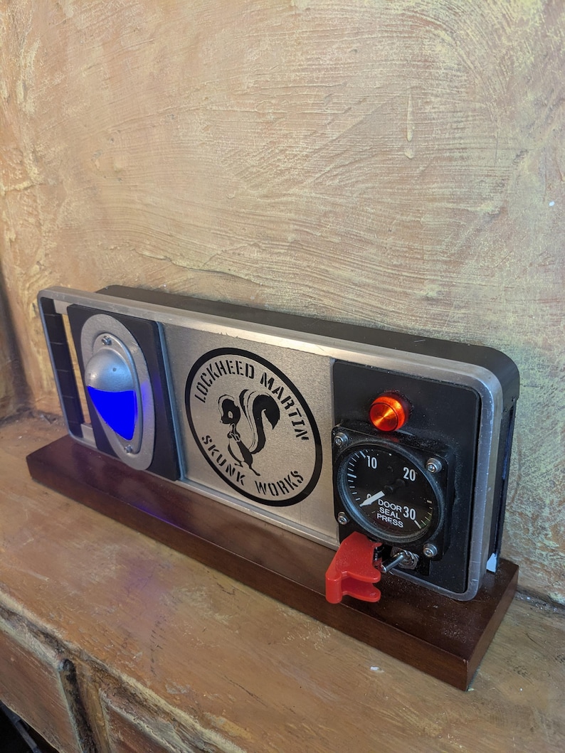 Lockheed Martin Button Skunk Works Aviation Lighted Display: Upcycled Lockheed Aircraft Parts ...