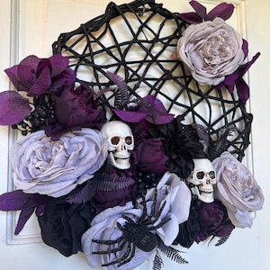 Halloween Wreath, Gothic Wreath, Skull Wreath, Halloween Decor, Purple and Black Wreath