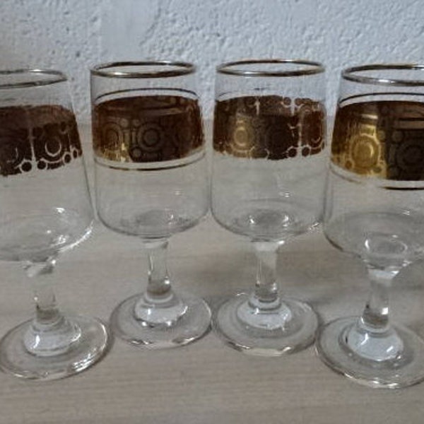 Set of 4 Retro Sherry/Liquer/Shot Glasses/Short Stem/Golden Brown/Barware/Party Glasses/Celebrations/Retro/Vintage/1970s