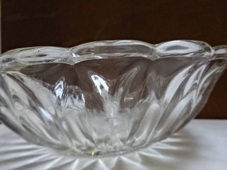 Pressed Glass BowlFruitDessertsVintage